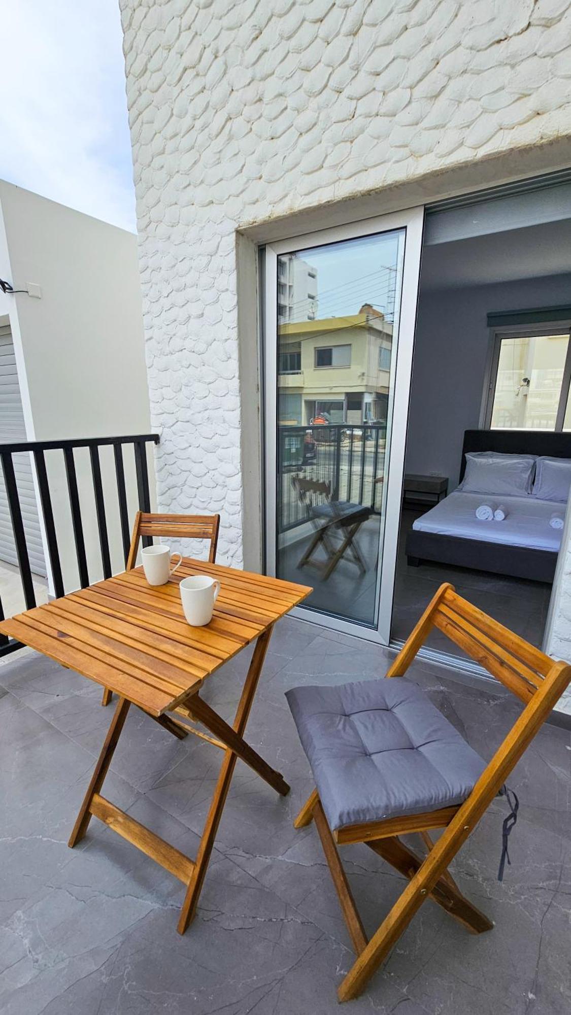 Eviathe Apartments Ларнака Екстер'єр фото